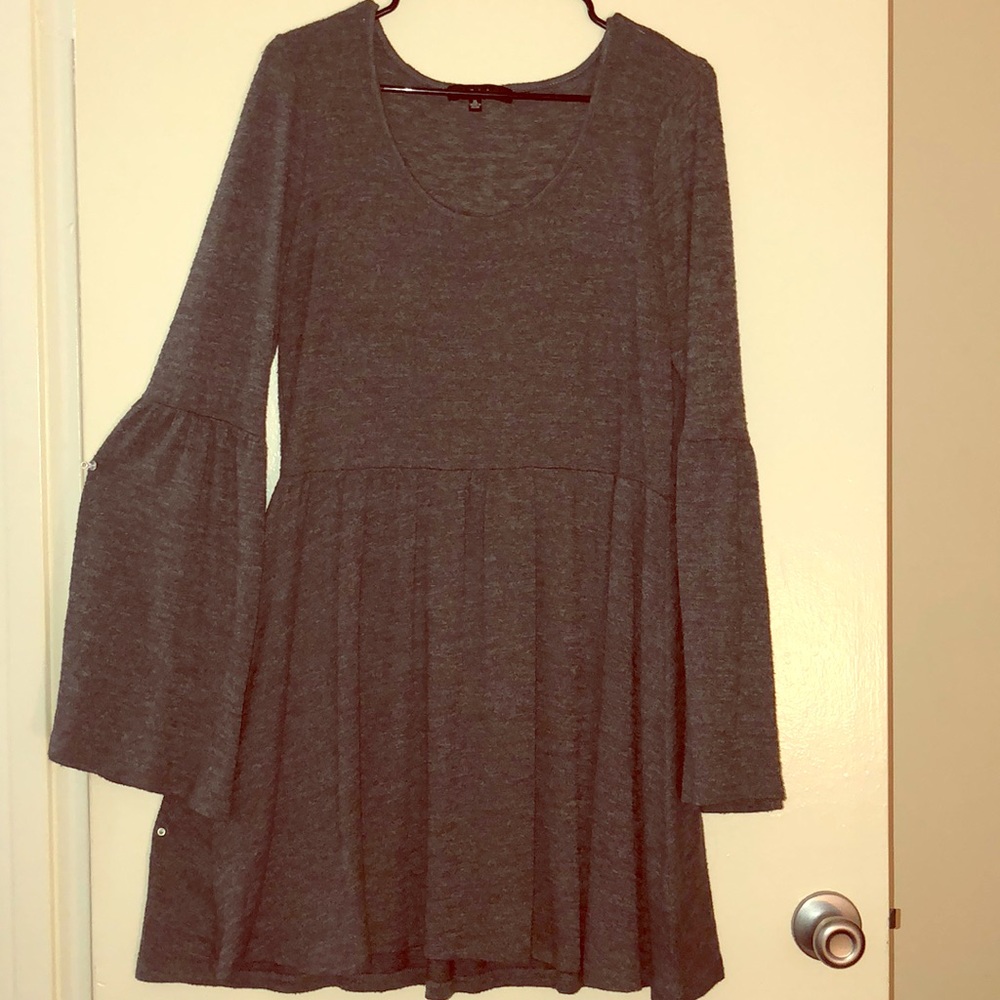Short gray dress